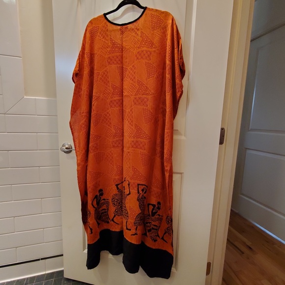 MEETU MAGIC The African Scene Tribal Maxi Caftan with bead work - Picture 2 of 5